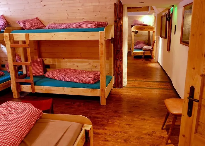 Weisses Roessl * لوتاش